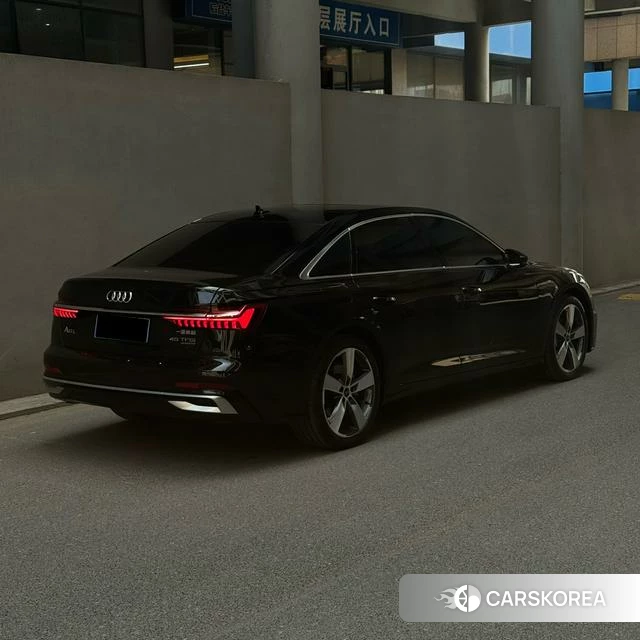 Audi A6L id 4258320 из Китая 13