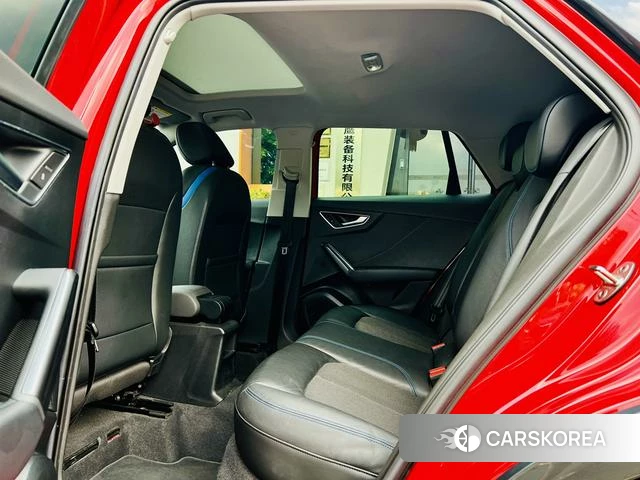 Audi Q2L e-tron id 4392391 из Китая 8