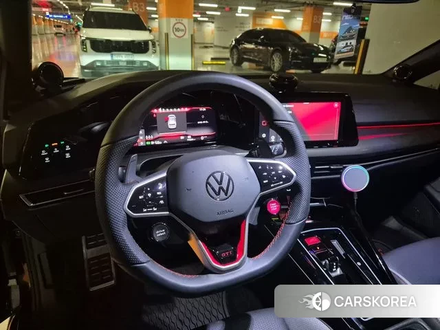 Volkswagen Golf 8th Generation 2024 Черный из Кореи, фото 6
