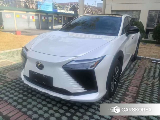 Lexus RZ 2023 Белый из Китая, фото 6