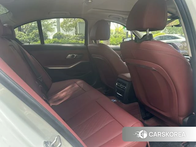 BMW 3 series id 4264682 из Китая 14