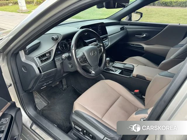 Lexus ES id 4301785 из Китая 10