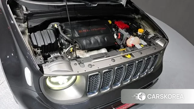 Jeep Renegade id 3577907 из Кореи 16