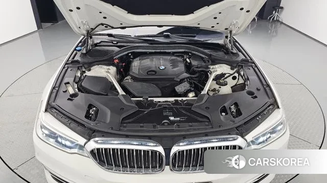 BMW 5 Series (G30) id 3464119 из Кореи 16