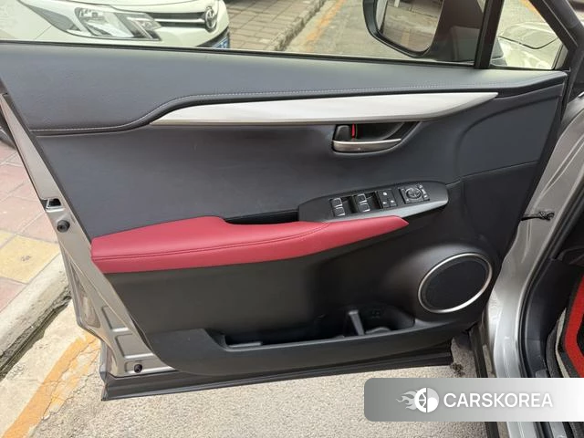Lexus NX id 4353373 из Китая 13
