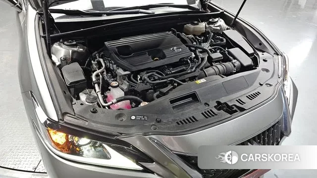 Lexus ES300h 7th generation id 3585606 из Кореи 16