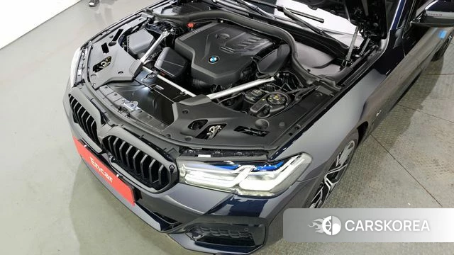 BMW 5 Series (G30) id 3838564 из Кореи 16