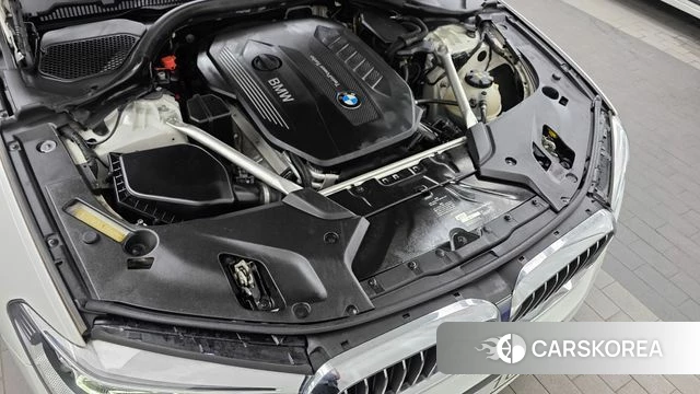 BMW 5 Series (G30) id 4633041 из Кореи 28