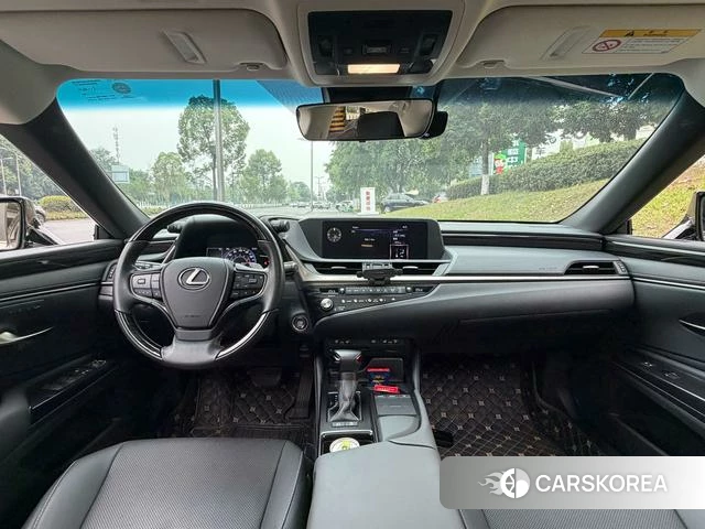 Lexus ES id 4394177 из Китая 9