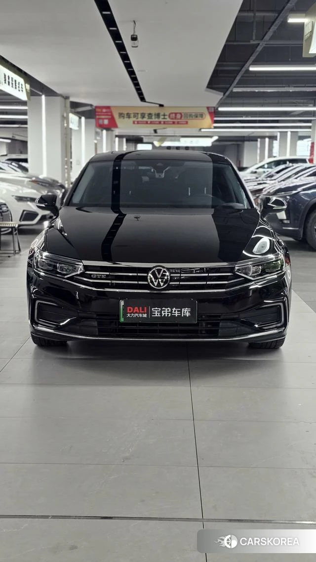 Volkswagen Magotan PHEV 2022 Черный из Китая, фото 6