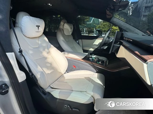 Tesla Model X id 4644770 из Кореи 13