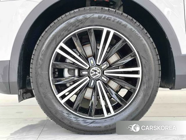 Volkswagen Tiguan L id 4258843 из Китая 23