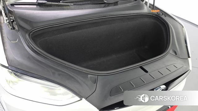 Tesla Model X id 4533979 из Кореи 16