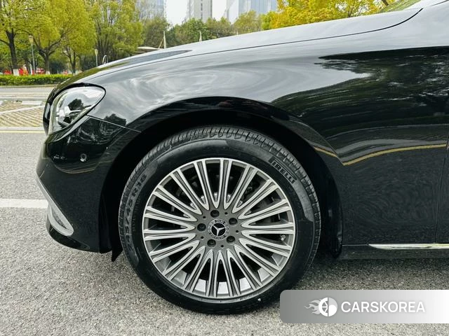 Mercedes-Benz E-class id 4278063 из Китая 23