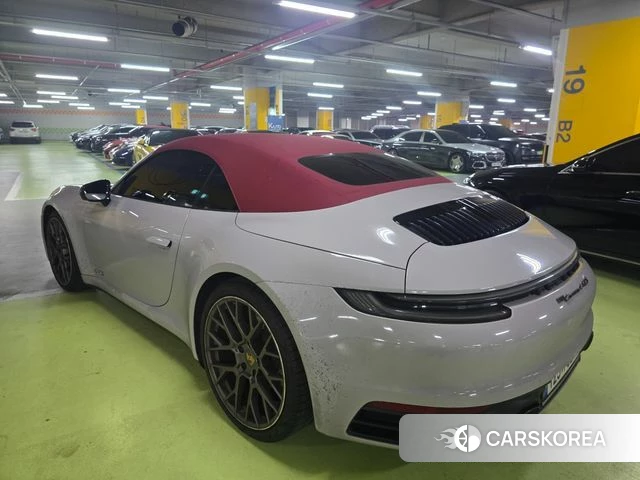 Porsche 911(992) id 4562533 из Кореи 14
