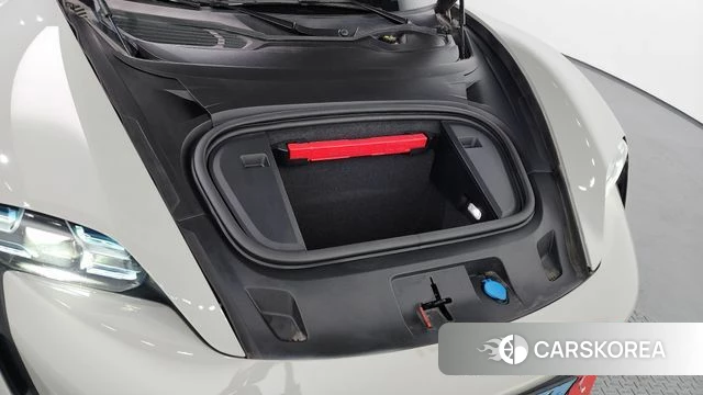 Porsche Taycan id 4179533 из Кореи 16