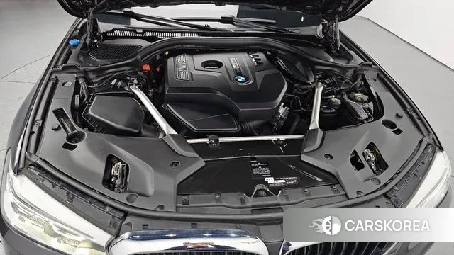 BMW 5 Series (G30) id 3709485 из Кореи 16