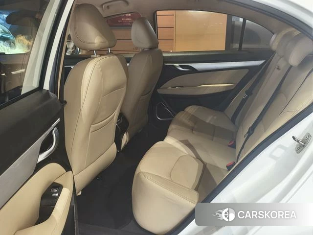 Geely Automobile Emgrand id 4221902 из Китая 10