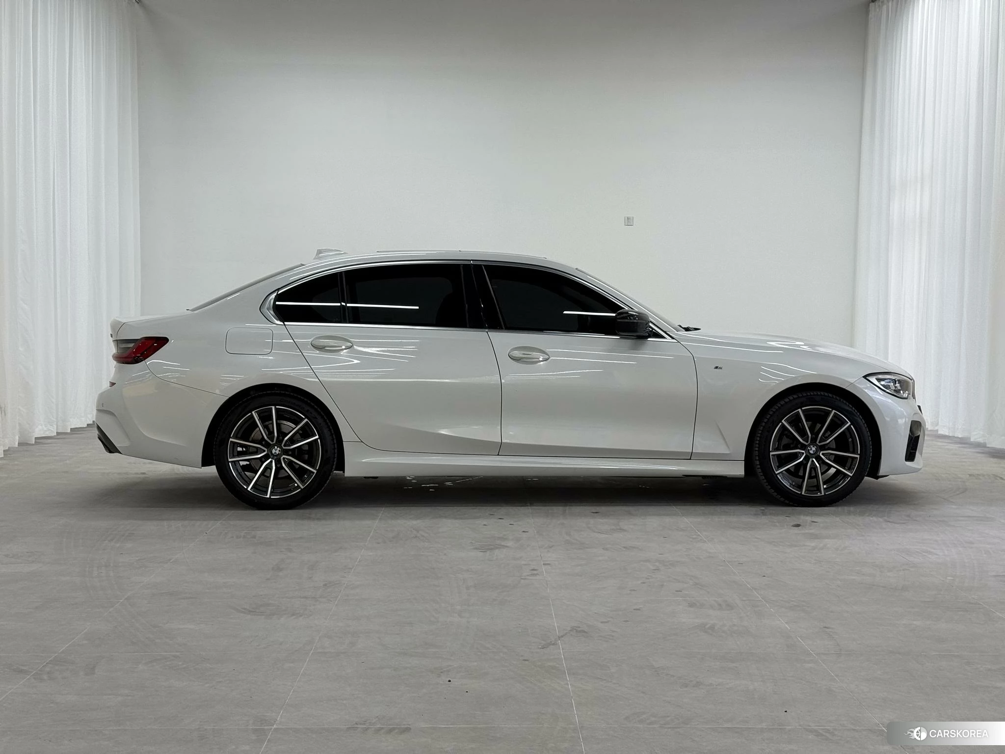 BMW 3 series id 4486206 из Китая 16