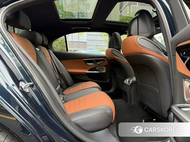 Mercedes-Benz Class C id 4264734 из Китая 16
