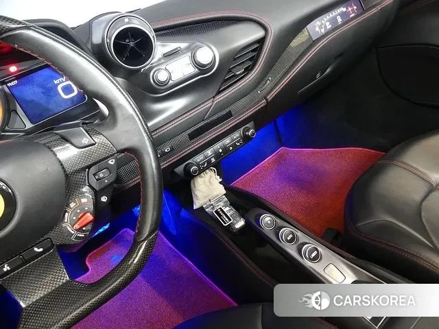 Ferrari F8 Spider id 3054667 из Кореи 16