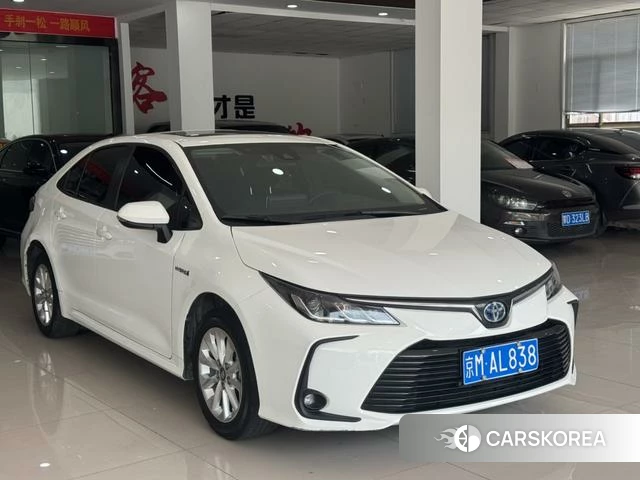 Toyota Corolla 2023 Белый из Китая, фото 6