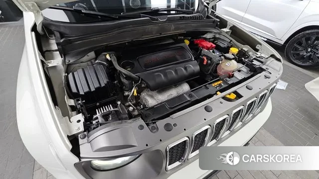 Jeep Renegade id 3621841 из Кореи 16