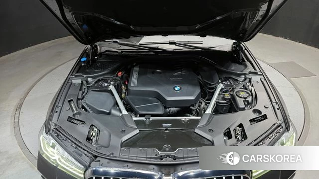 BMW 5 Series (G30) id 4376427 из Кореи 26