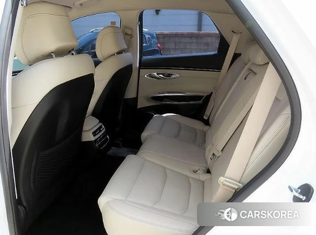 Genesis GV70 id 4303539 из Кореи 16