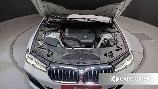 BMW 5 Series (G30) id 3300688 из Кореи 16