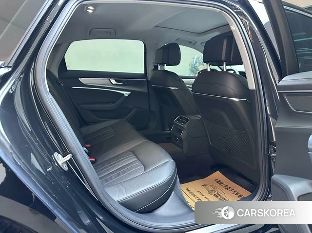 Audi A6L id 4258801 из Китая 12