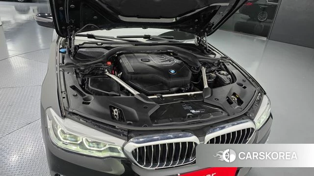 BMW 5 Series (G30) id 4325157 из Кореи 29