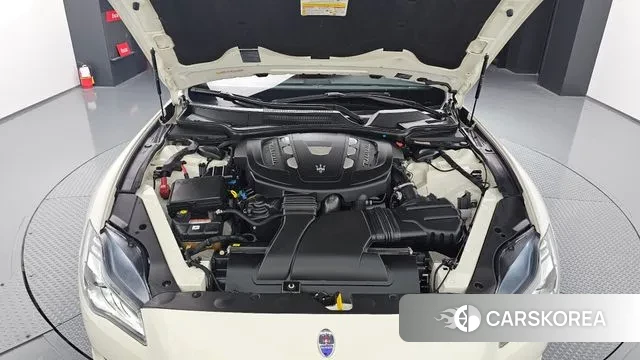 Maserati Quattroporte id 3335426 из Кореи 16