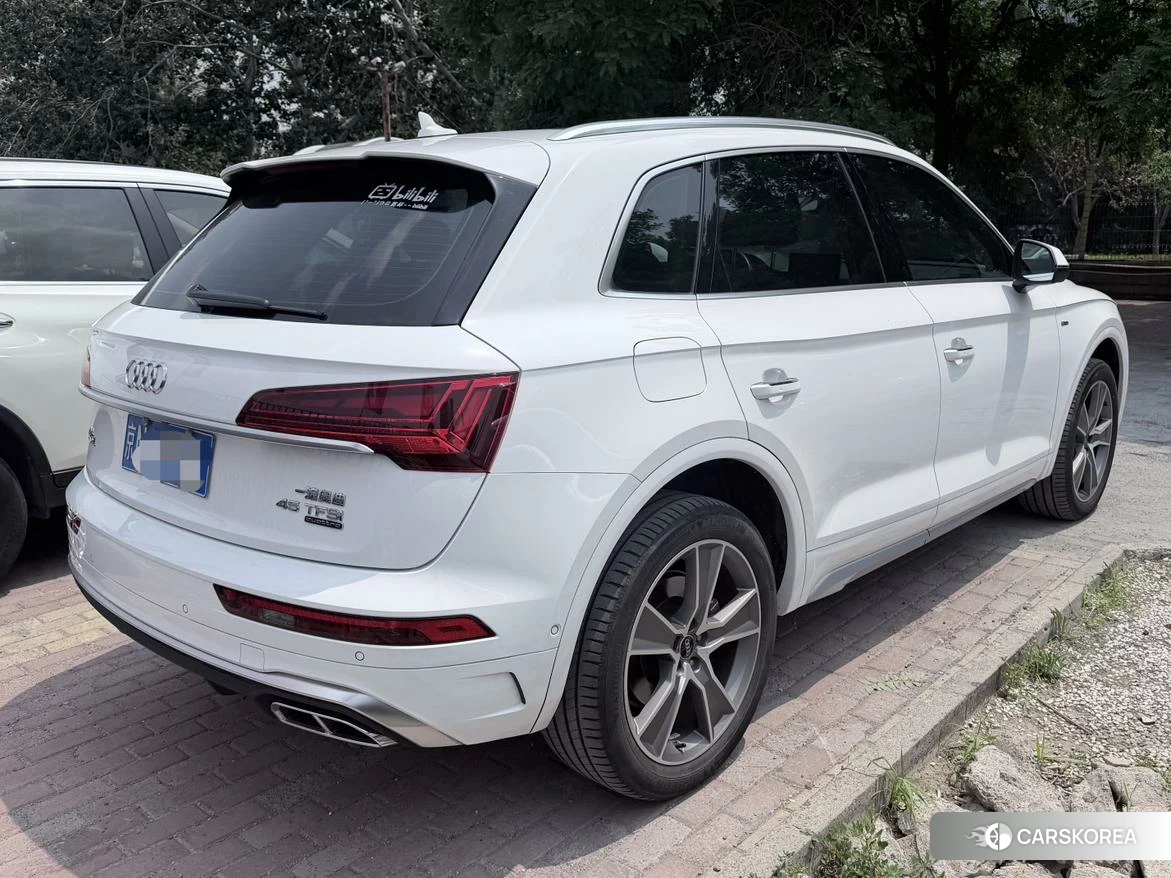 Audi Q5L id 4405842 из Китая 9