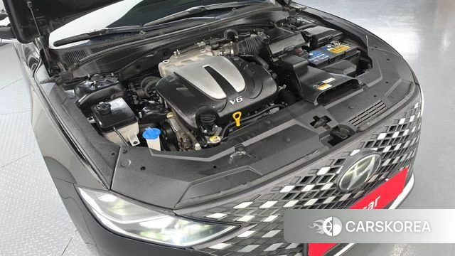 Hyundai The New Grandeur IG id 4187954 из Кореи 28