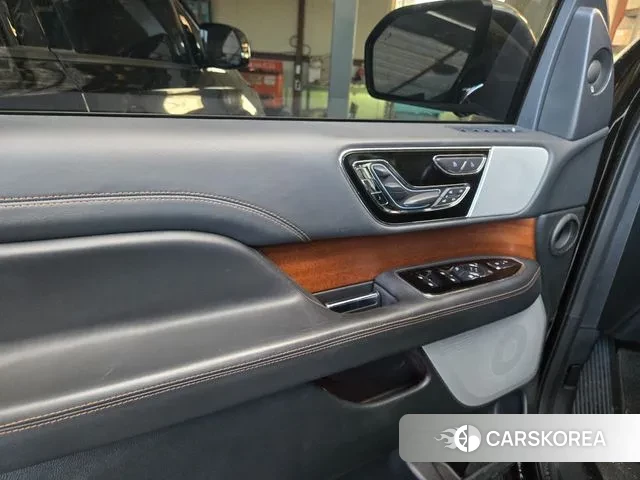 Lincoln Navigator 4th generation id 3606045 из Кореи 16