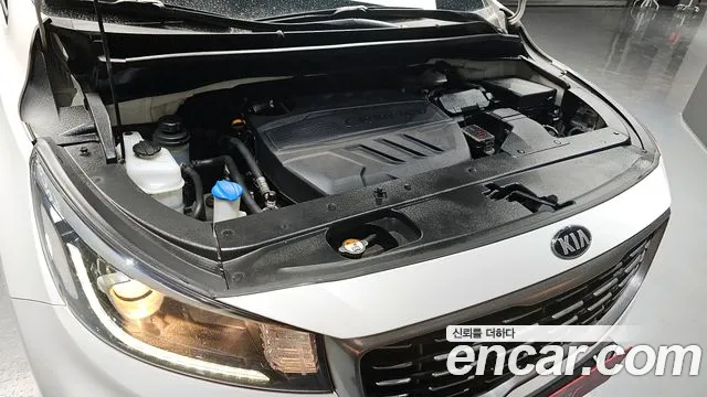 Kia The New Carnival id 2558750 из Кореи 16