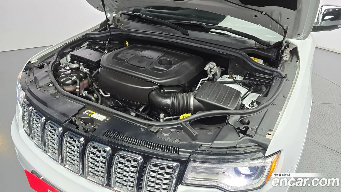 Jeep Grand Cherokee id 2064066 из Кореи 16