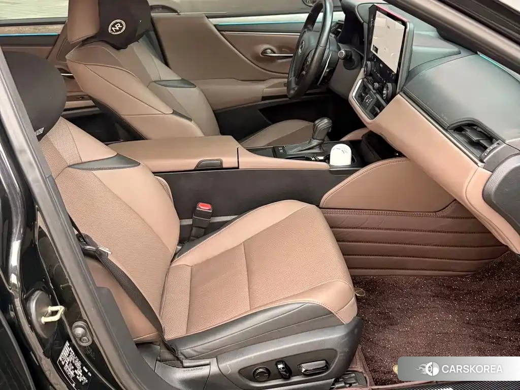 Lexus ES 2025 Черный из Китая, фото 6
