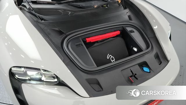 Porsche Taycan id 3827364 из Кореи 16