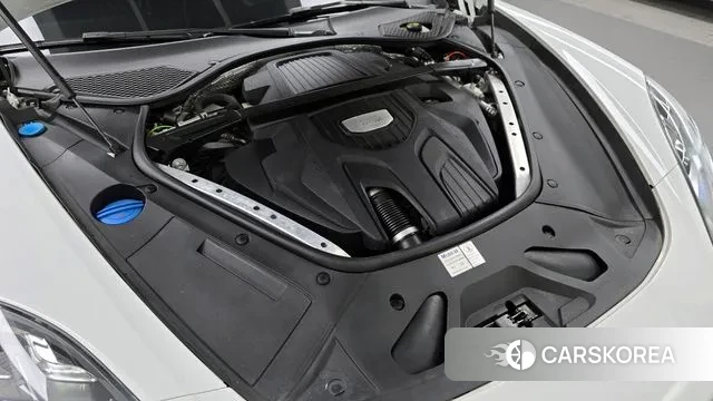 Porsche Panamera (971) id 2965940 из Кореи 16