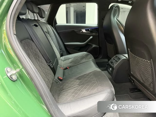 Audi RS 4 id 4211698 из Китая 20