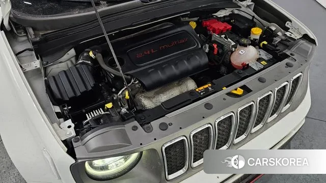 Jeep Renegade id 3640982 из Кореи 16