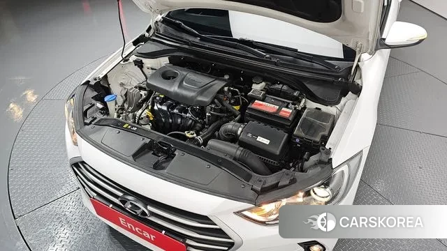 Hyundai Avante AD id 3474921 из Кореи 16