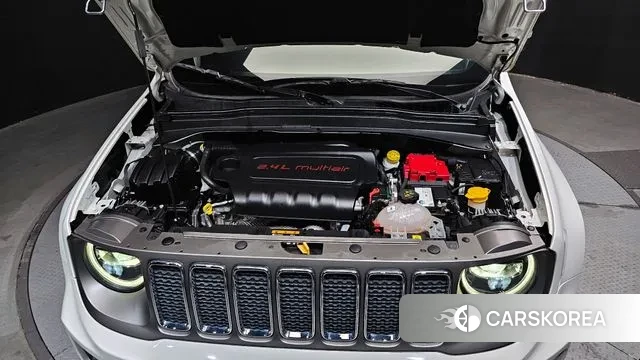Jeep Renegade id 3064873 из Кореи 16