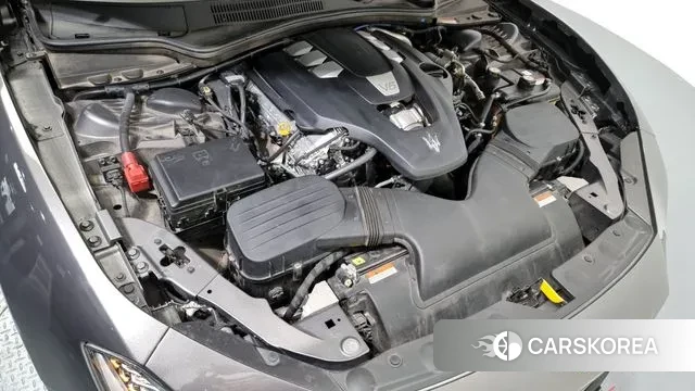 Maserati Ghibli id 3362179 из Кореи 16