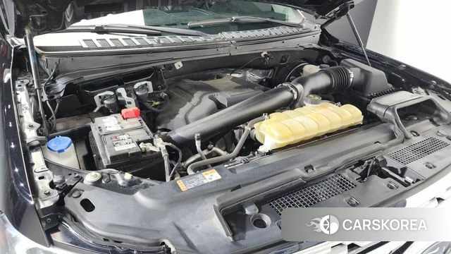 Ford Expeditation id 3865992 из Кореи 16