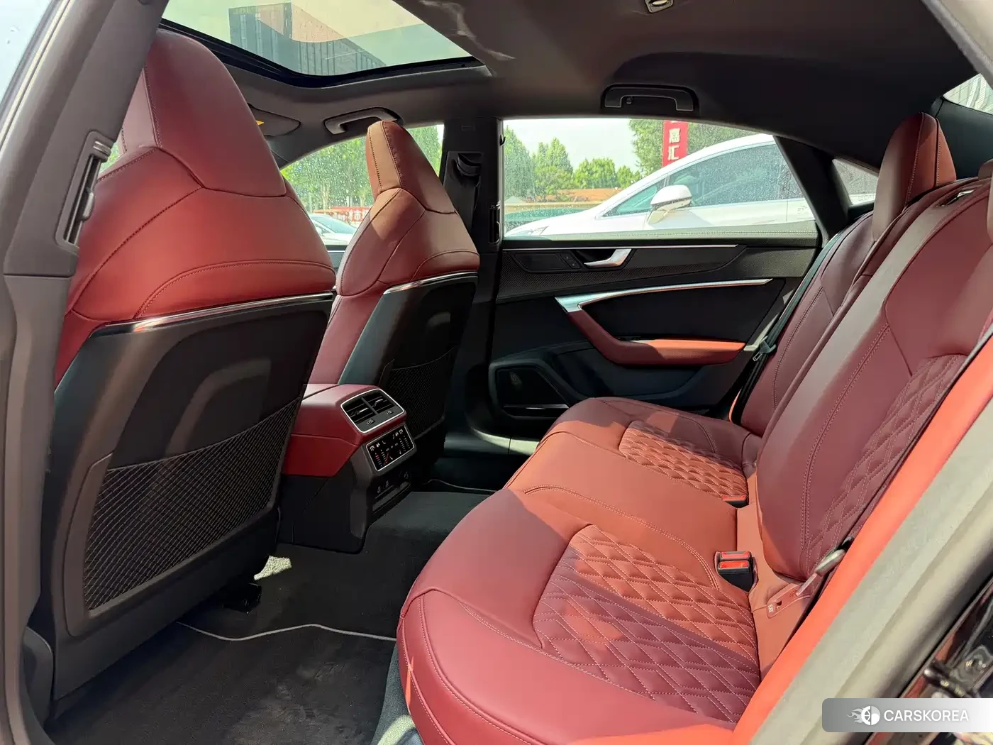 Audi A7L id 4628429 из Китая 12