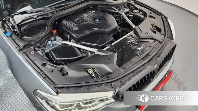 BMW 5 Series (G30) id 3363272 из Кореи 16