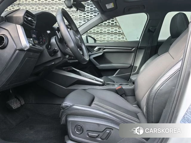 Audi A3 id 4273434 из Китая 9